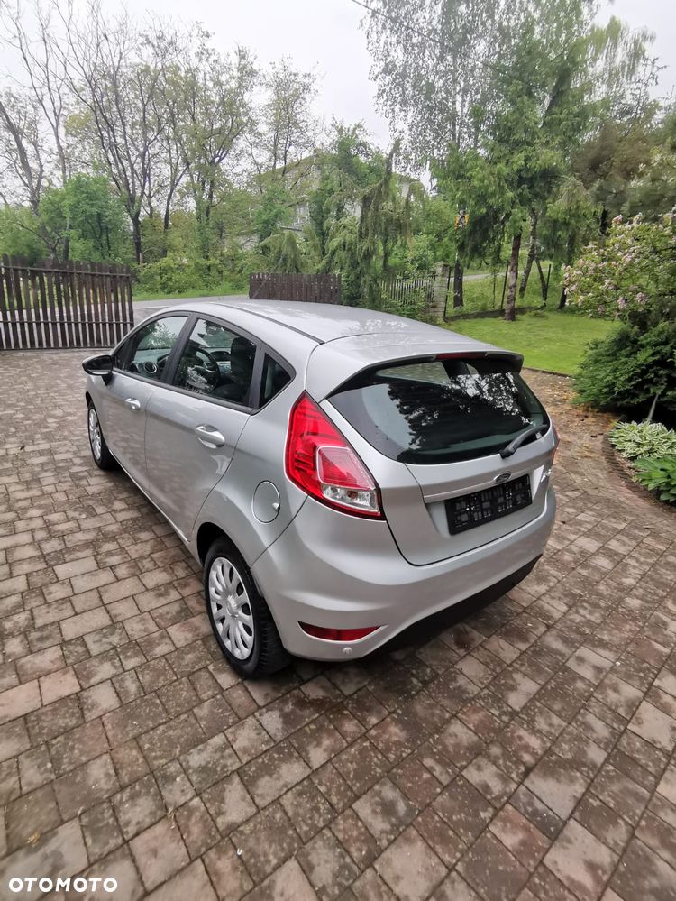 Ford Fiesta 1.4 Titanium EU5 - 11
