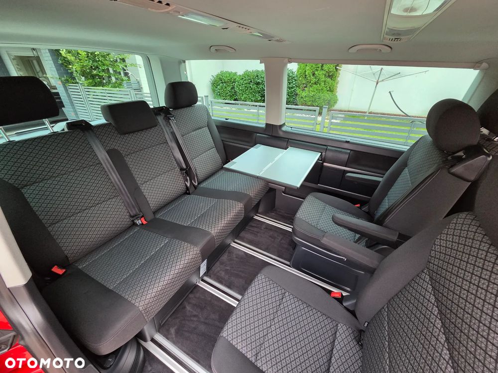 Volkswagen Multivan - 27