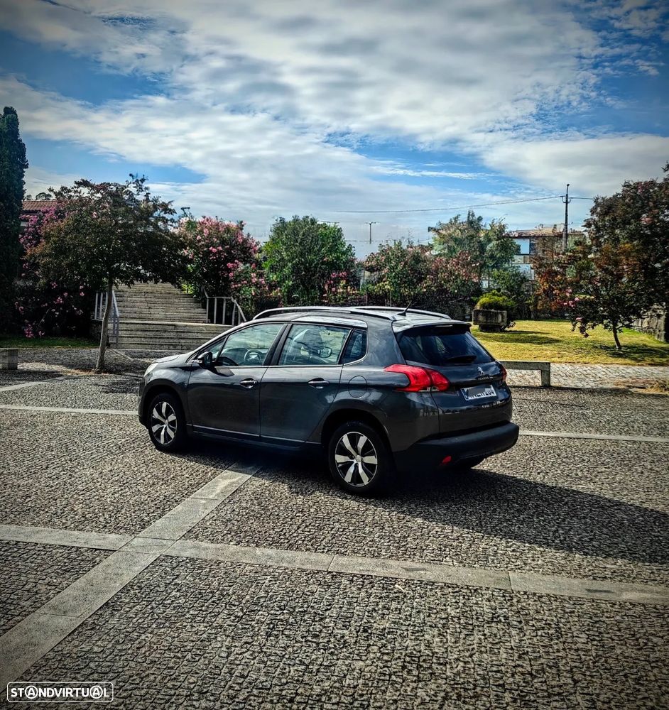 Peugeot 2008 1.6 e-HDi Allure - 27