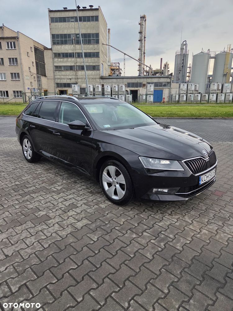 Skoda Superb 2.0 TDI Ambition - 2