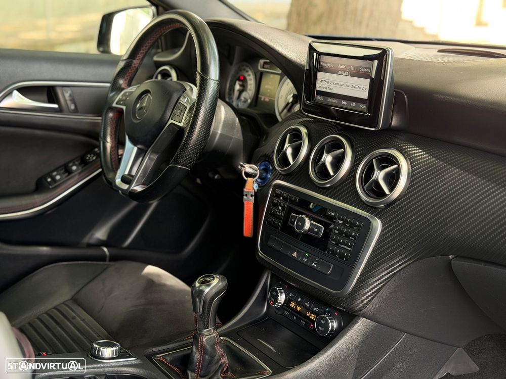 Mercedes-Benz A 200 CDI (BlueEFFICIENCY) AMG Sport — fotografia 22