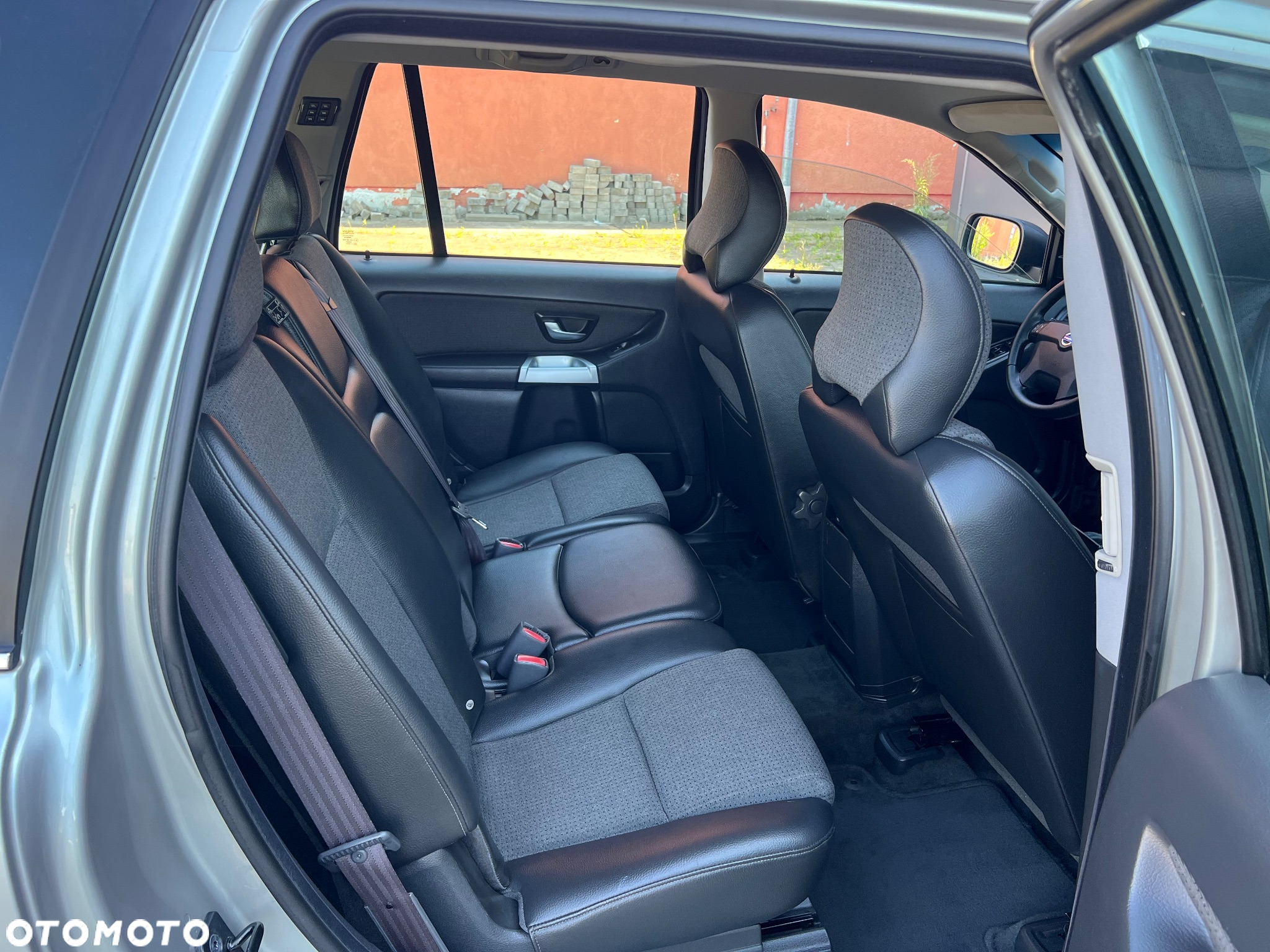 Volvo XC 90 2.4D Momentum - 12