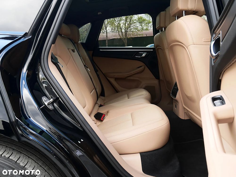 Porsche Macan Standard - 8