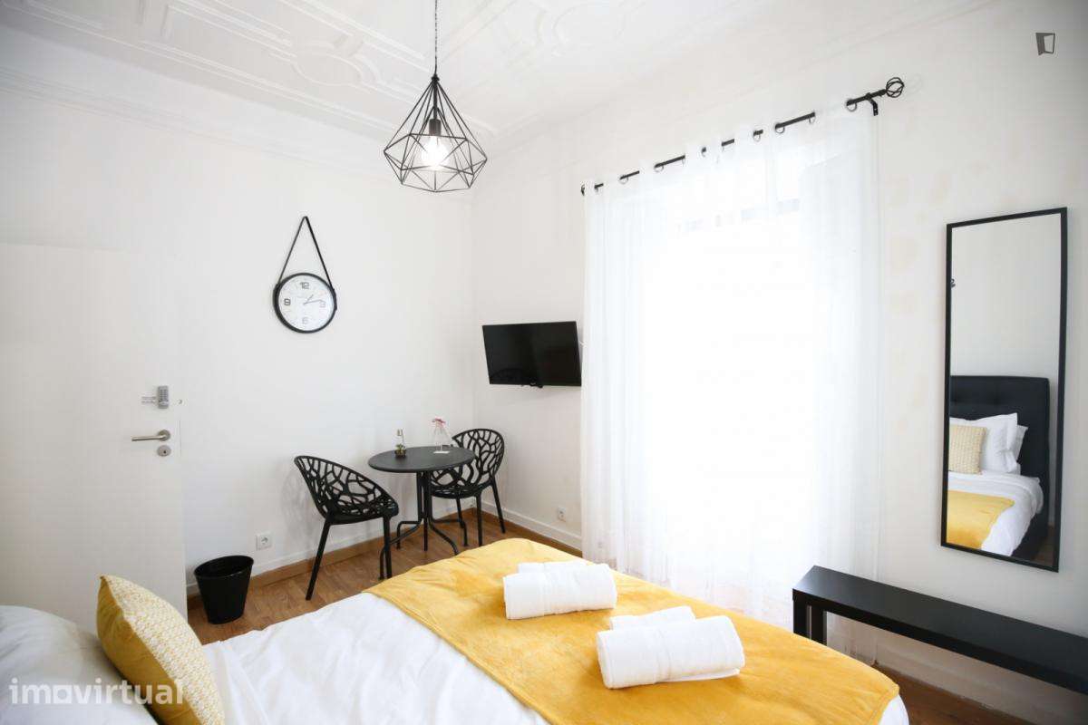 Quarto - localizado em São Bento Lisbon - Grande imagem: 2/33