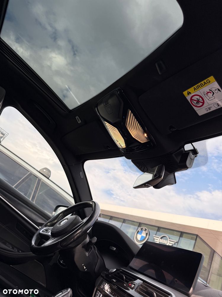 BMW Seria 5 540d xDrive mHEV M Sport sport - 8