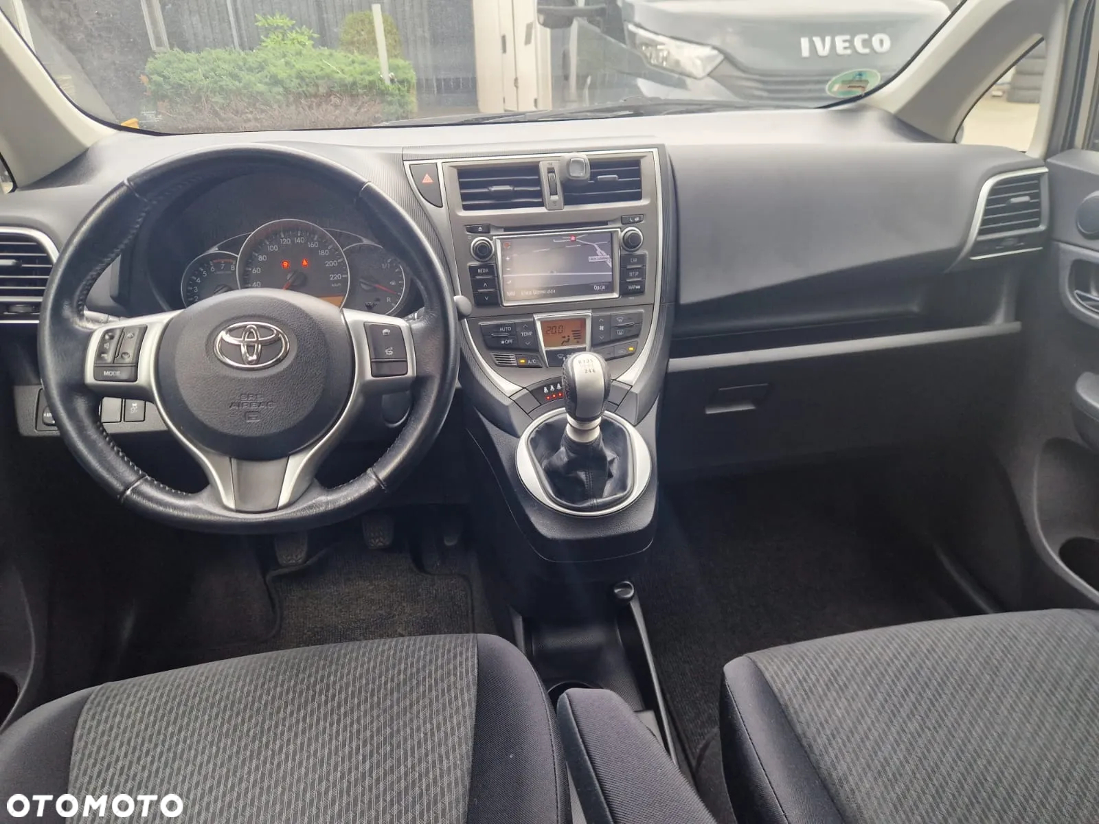Toyota Verso S 1.33 Premium - 20