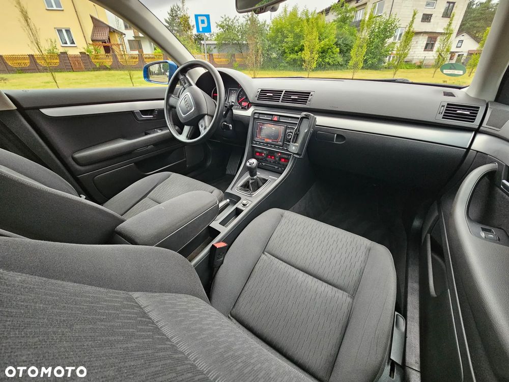 Audi A4 Avant - 13