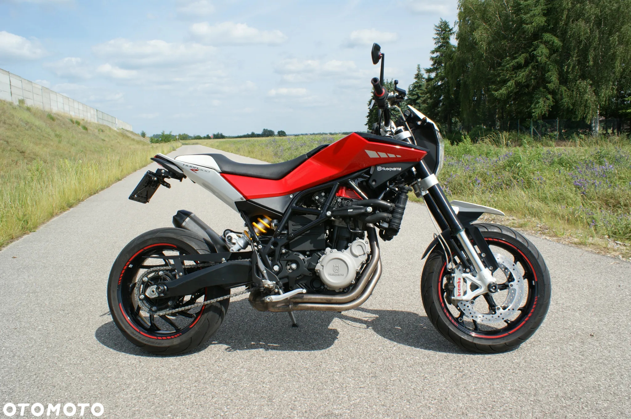 Husqvarna Nuda 900R - 14