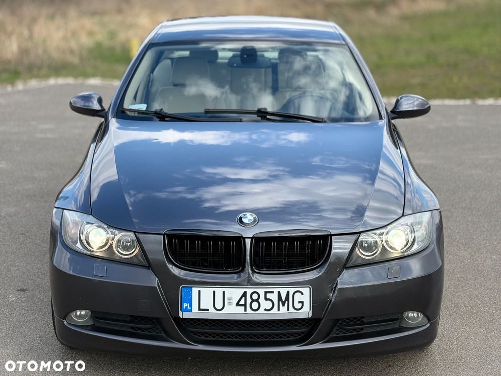 BMW Seria 3 320i - 2