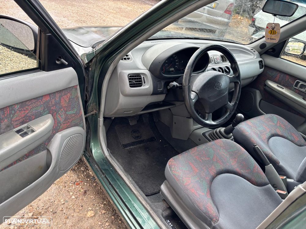 Nissan Micra K11 de 1999 para peças - 6