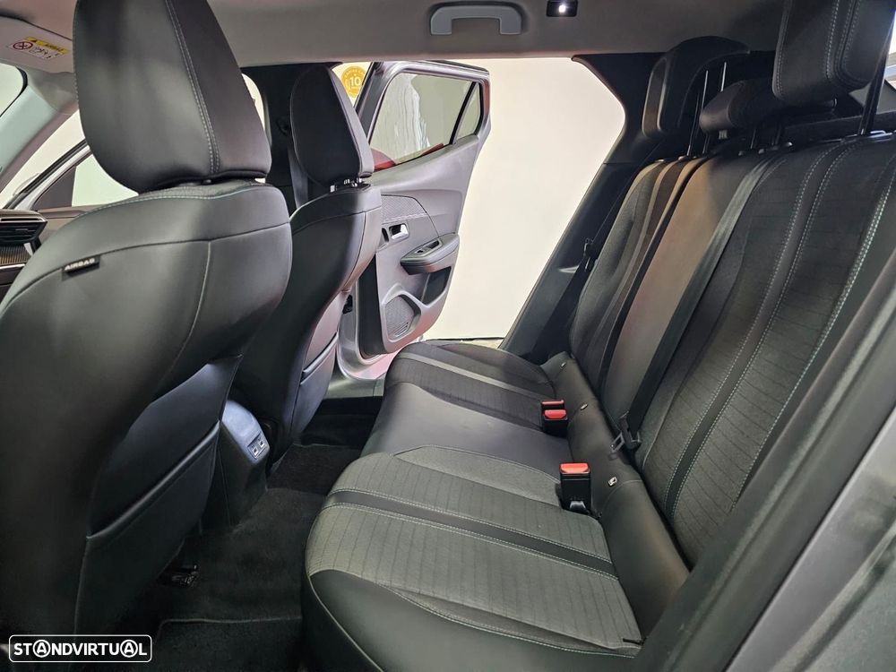 Peugeot 2008 1.2 PureTech Allure - 14