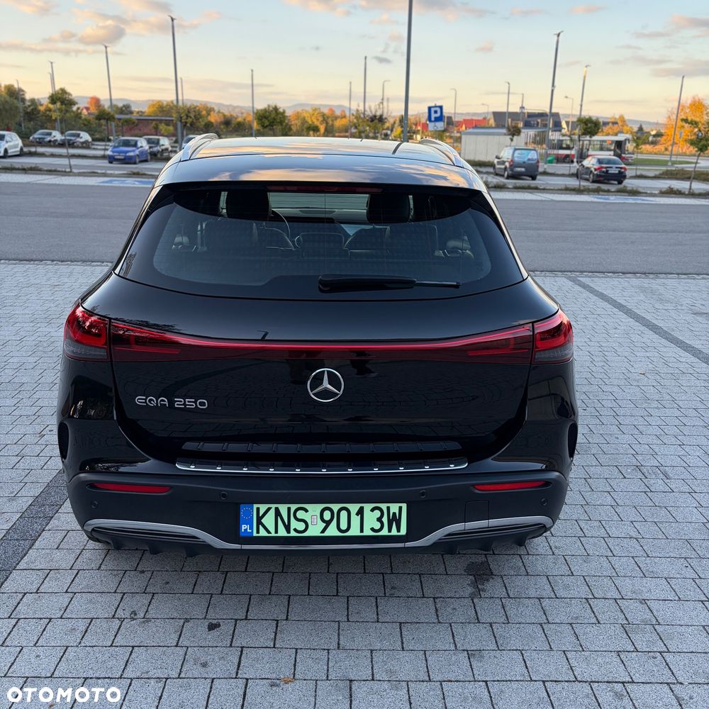 Mercedes-Benz EQA 250 AMG Line - 6