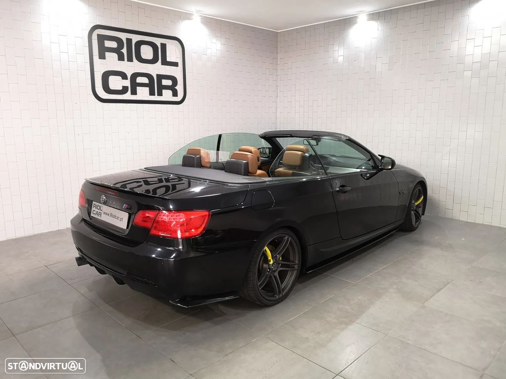 BMW 320 d Cabrio - 14