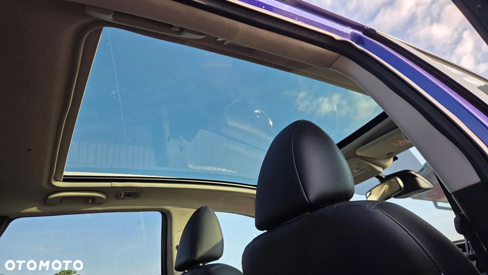Nissan Qashqai 1.6 DCi Xtronic N-Connecta - 8