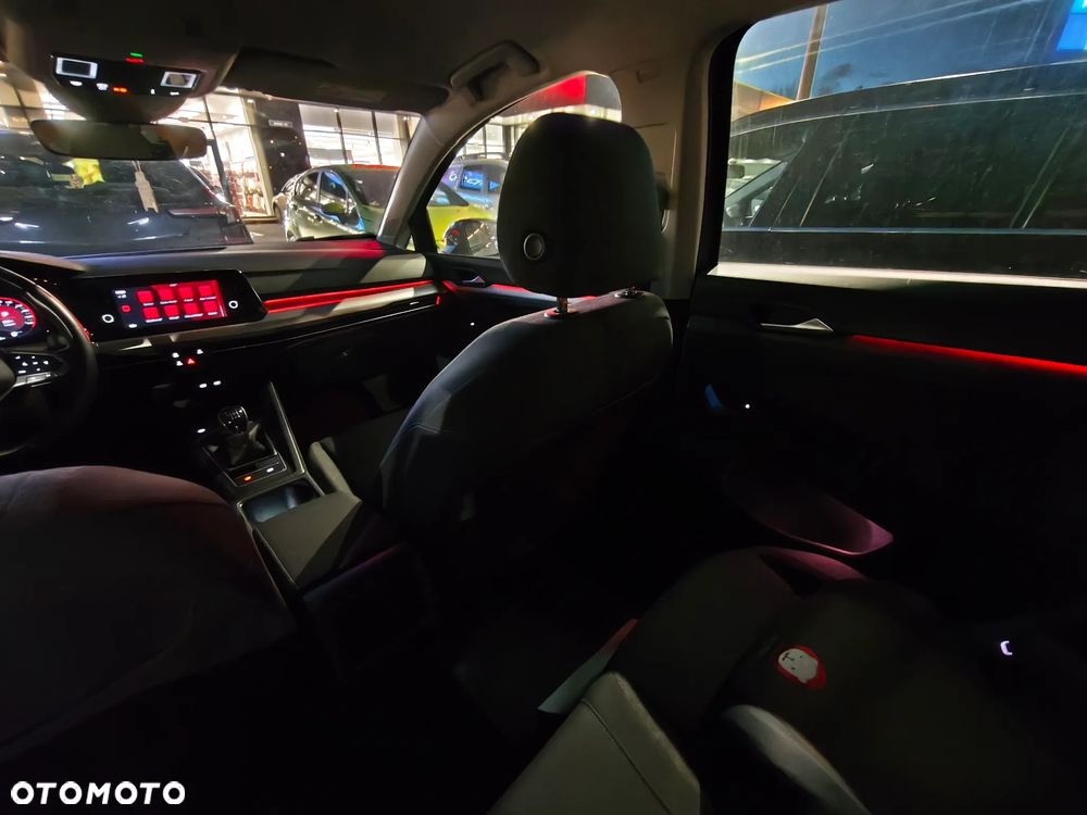 Volkswagen Golf VIII 2.0 TDI Life - 11