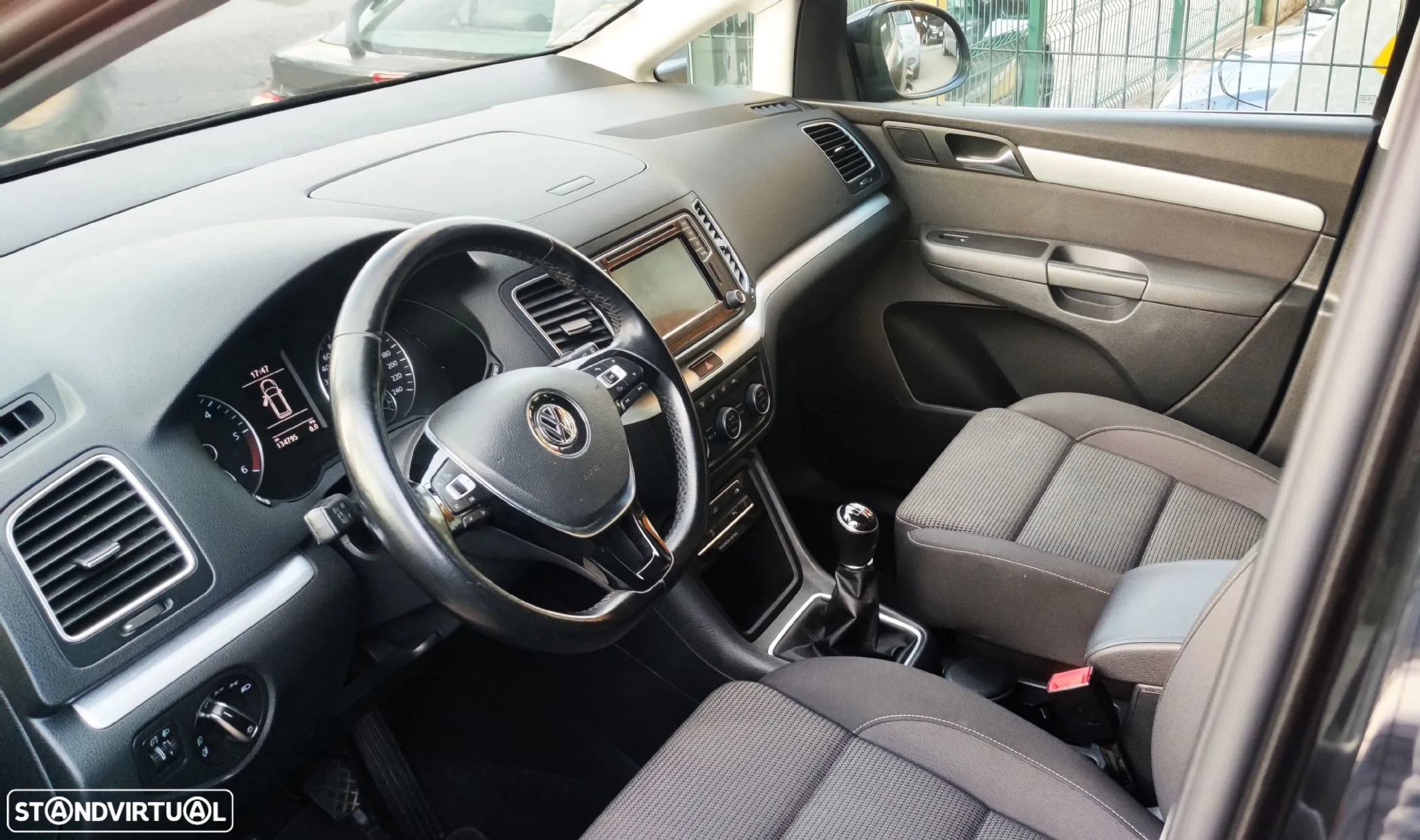 VW Sharan 2.0 TDI Trendline - 6