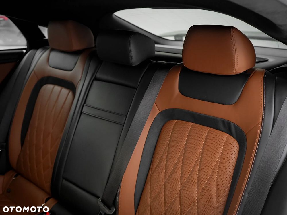 Mercedes-Benz AMG GT - 34