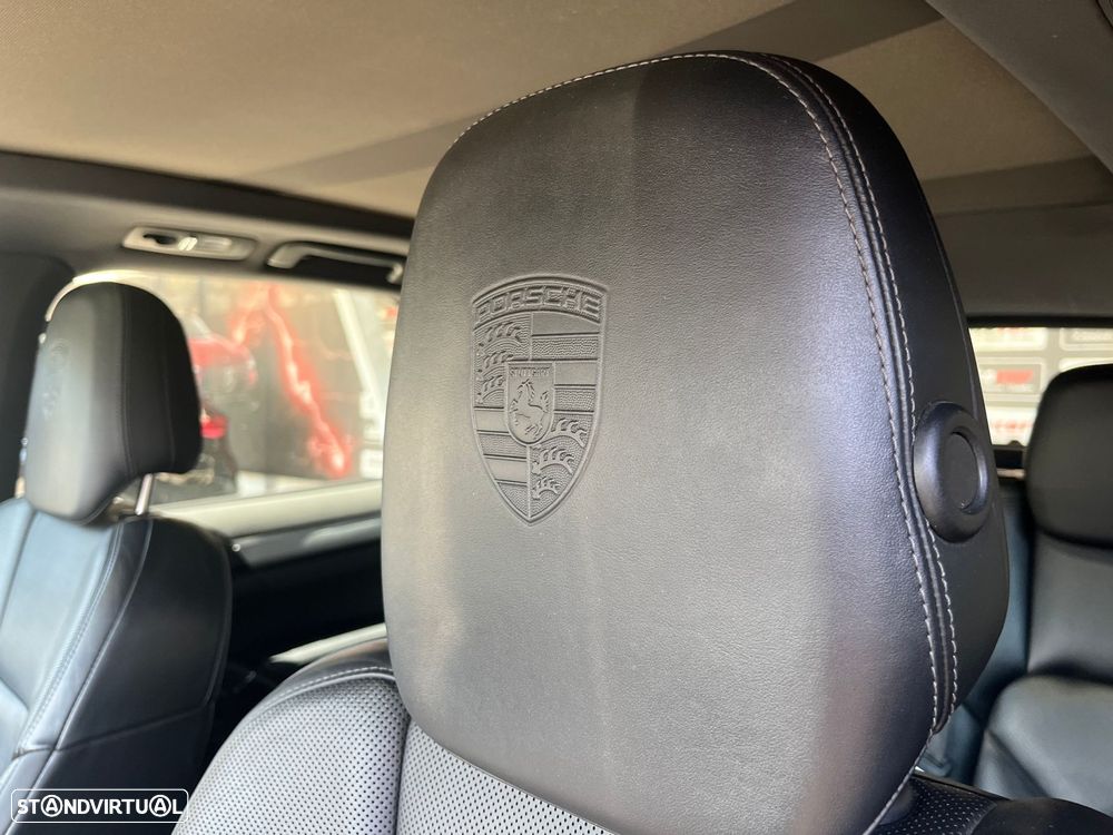 Porsche Cayenne Standard - 20