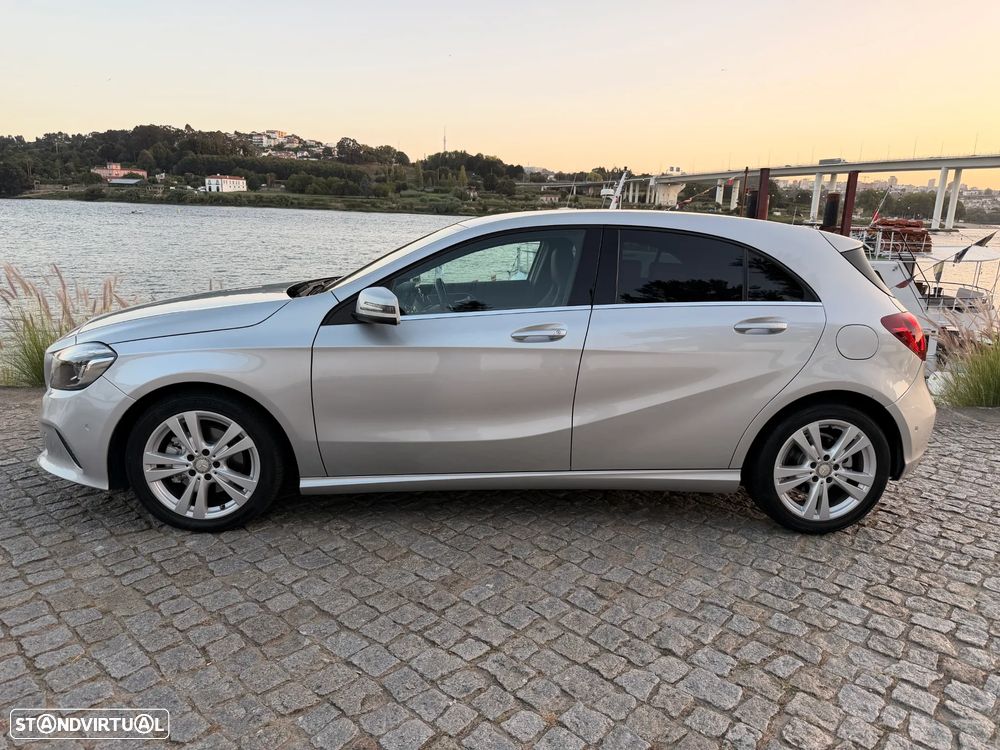 Mercedes-Benz A 200 CDI 4Matic 7G-DCT Urban - 2