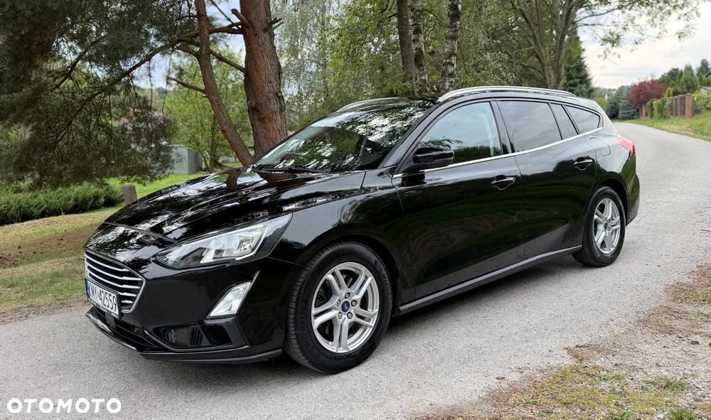 Ford Focus 1.0 EcoBoost Gold X (Trend) - 1