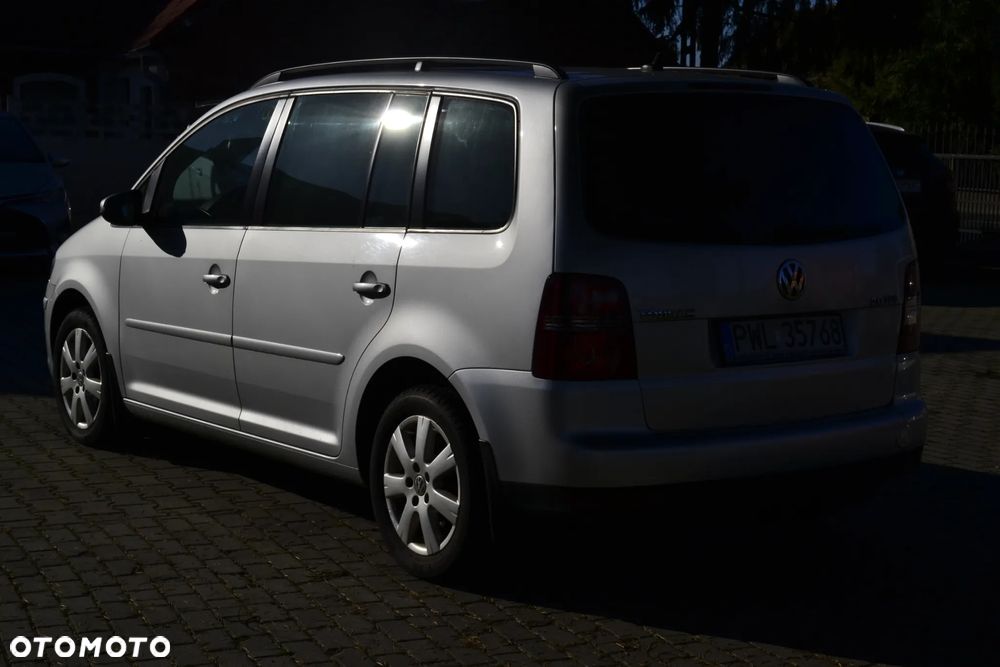 Volkswagen Touran - 7