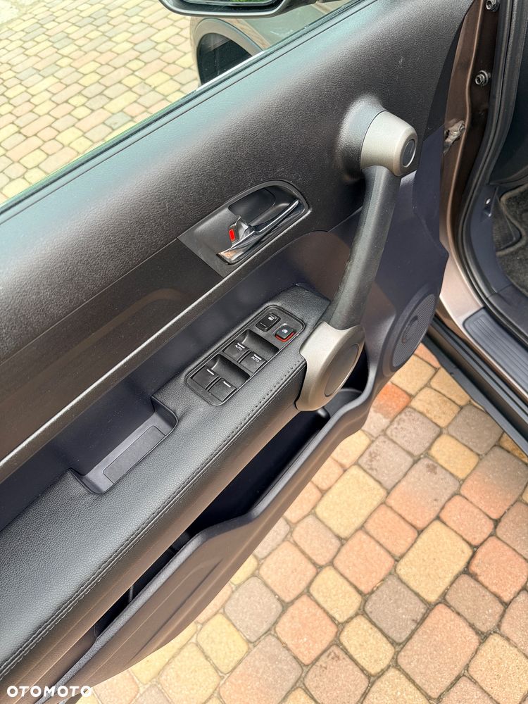 Honda CR-V 2.0i-VTEC Automatik Executive 50 Jahre Edition - 17