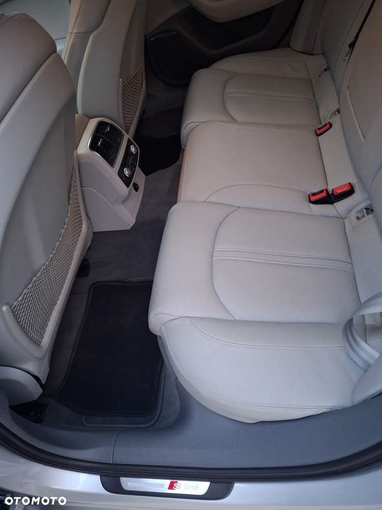 Audi A6 Limousine 2.8 FSI Quattro S tronic - 15