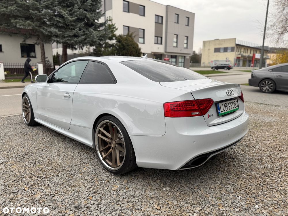 Audi RS5 Coupé Standard - 12