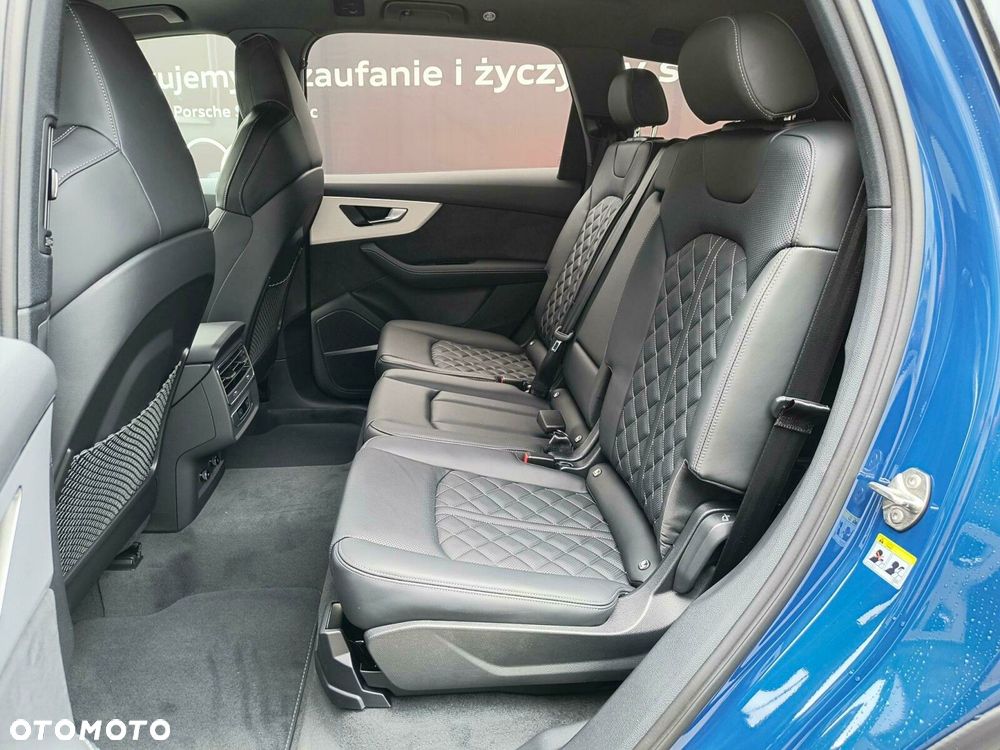 Audi Q7 - 10