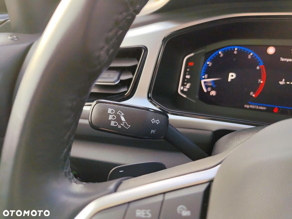 Volkswagen T-Roc 1.5 TSI Life Plus DSG - 21