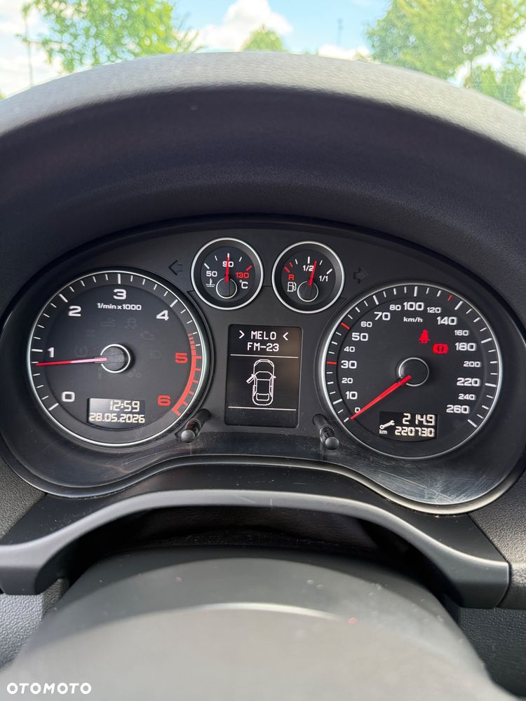 Audi A3 Sportback 2.0 TDI DPF quattro S line Sportpaket plus - 22