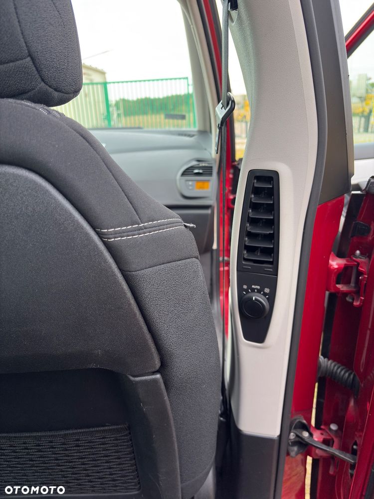 Citroën C4 Picasso - 26