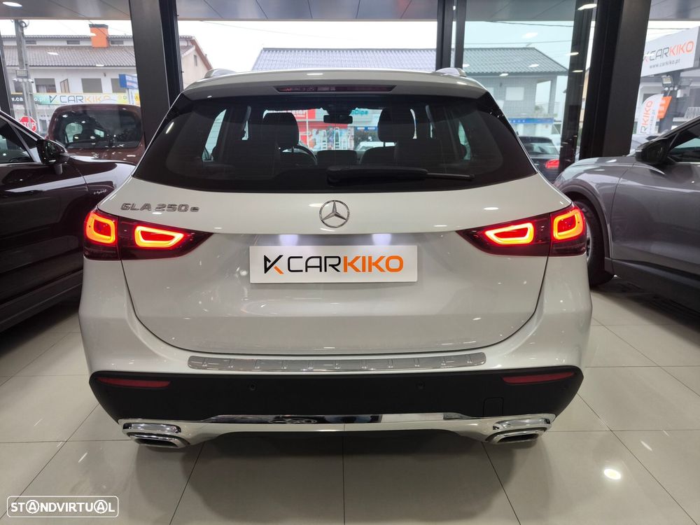 Mercedes-Benz GLA 250 e Progressive - 4