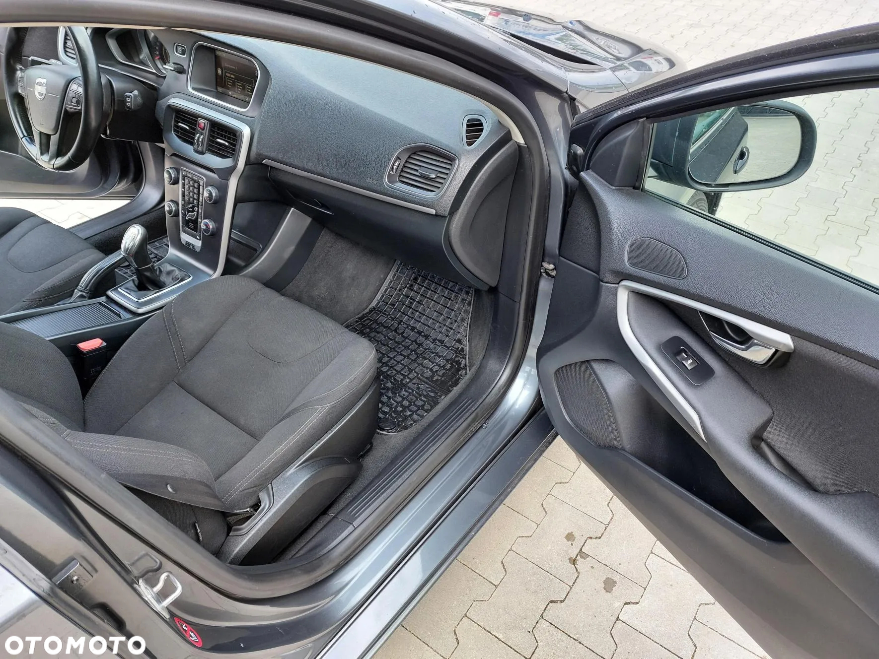 Volvo V40 - 11