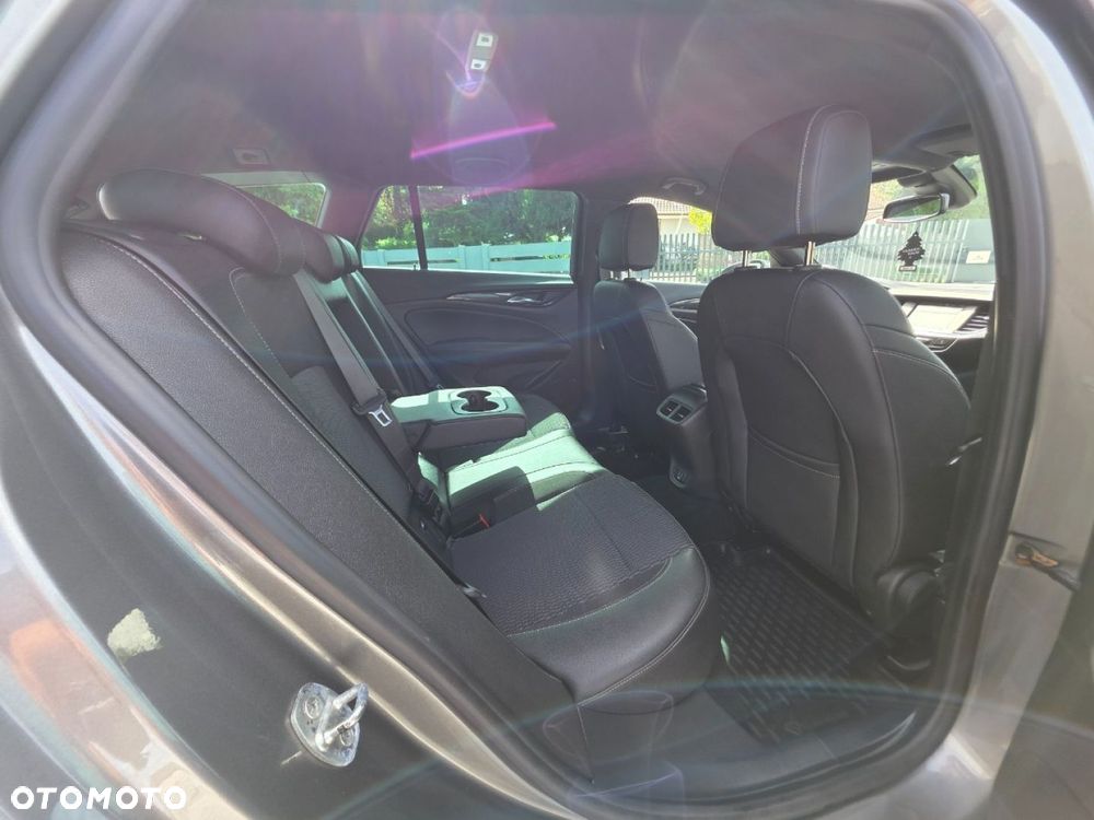 Opel Insignia - 21