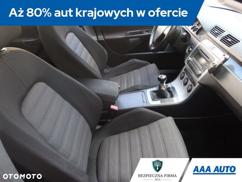 Volkswagen Passat Variant - 11