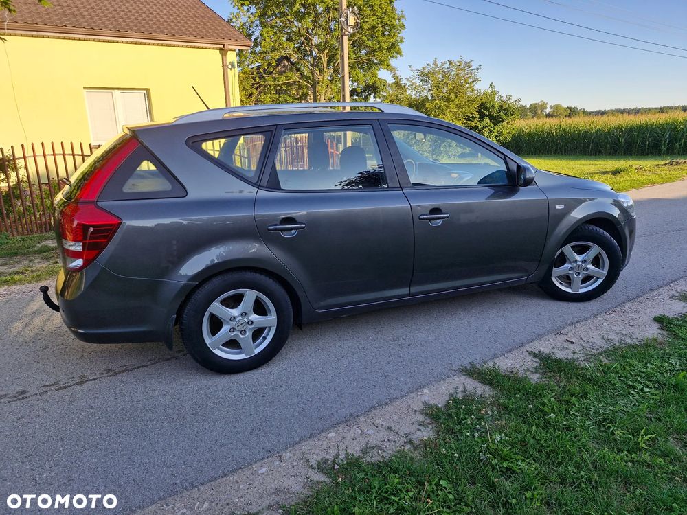 Kia Ceed 1.6 Comfort - 6