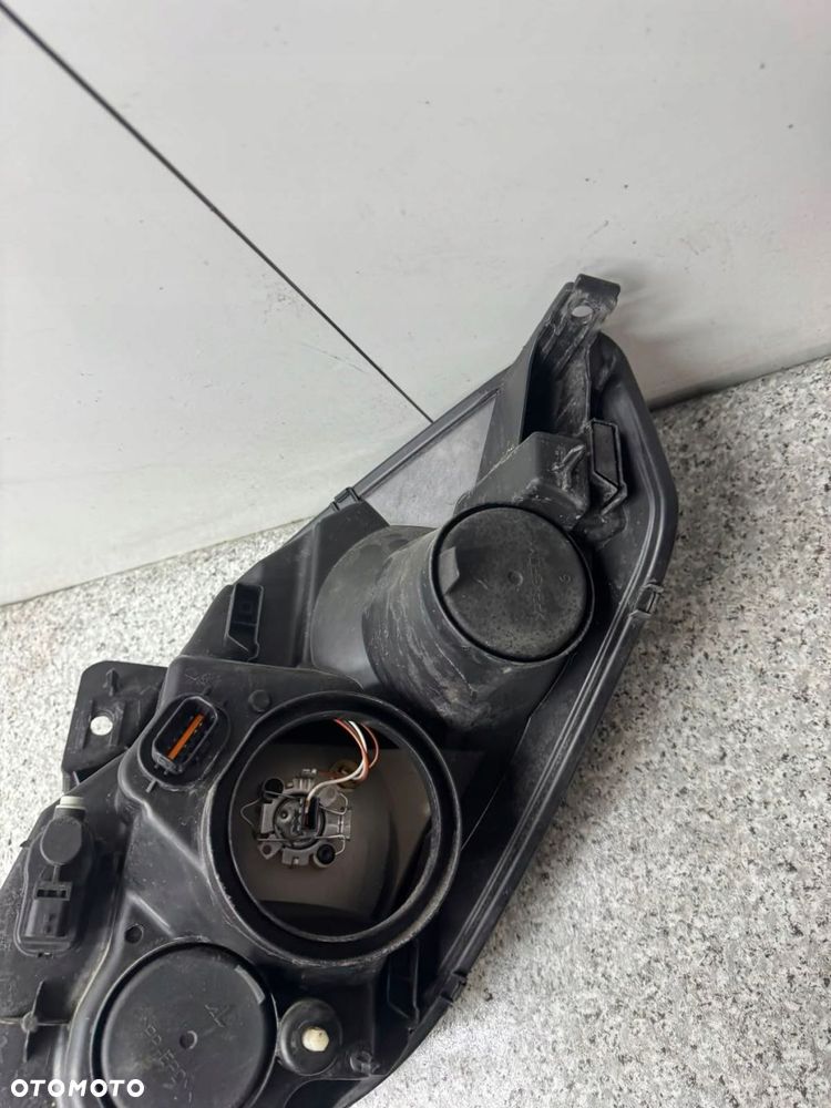 lampa reflektor prawy przód nissan interstar nv400 26010 bz50a 2010 - 2023 - 12