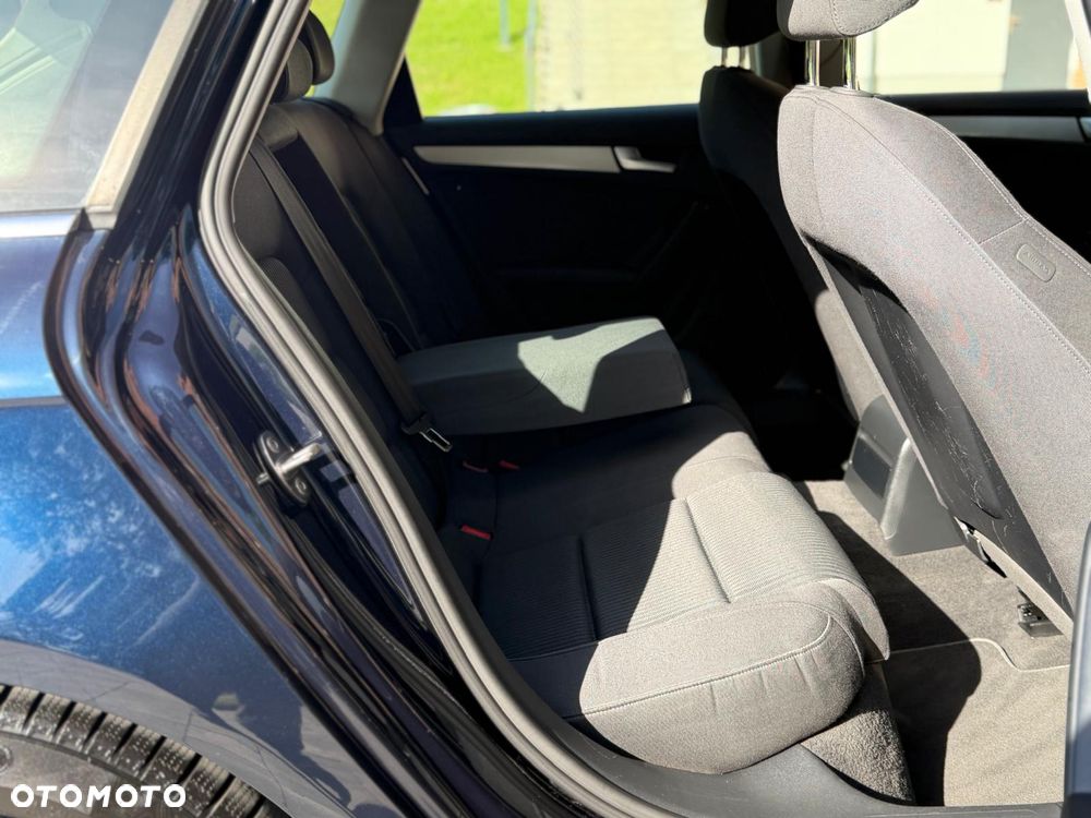 Audi A4 Avant 2.0 TDI DPF Attraction - 8
