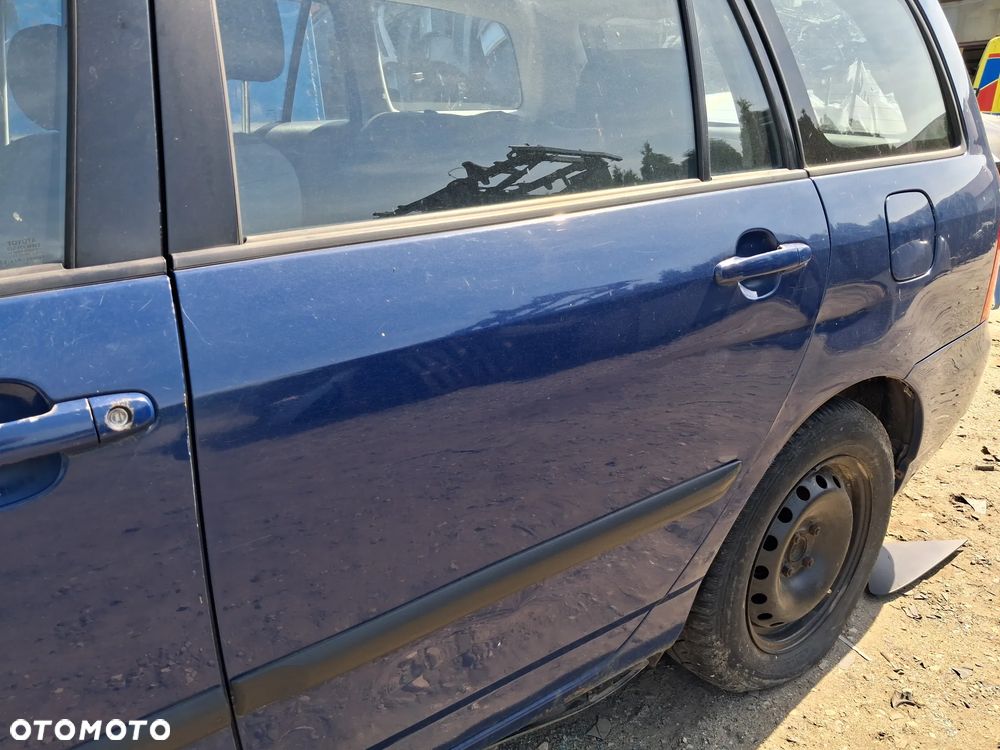 TOYOTA COROLLA E12 KOMBI 8Q4 DRZWI LEWY TYL - 4