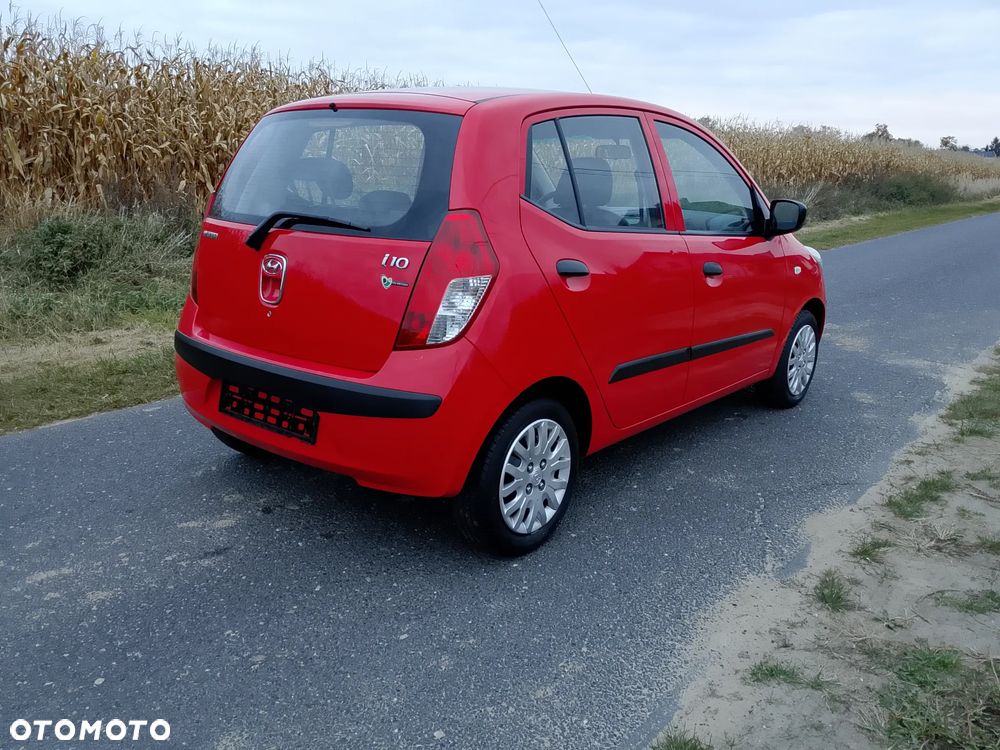 Hyundai i10 1.1 FIFA WM Edition - 16