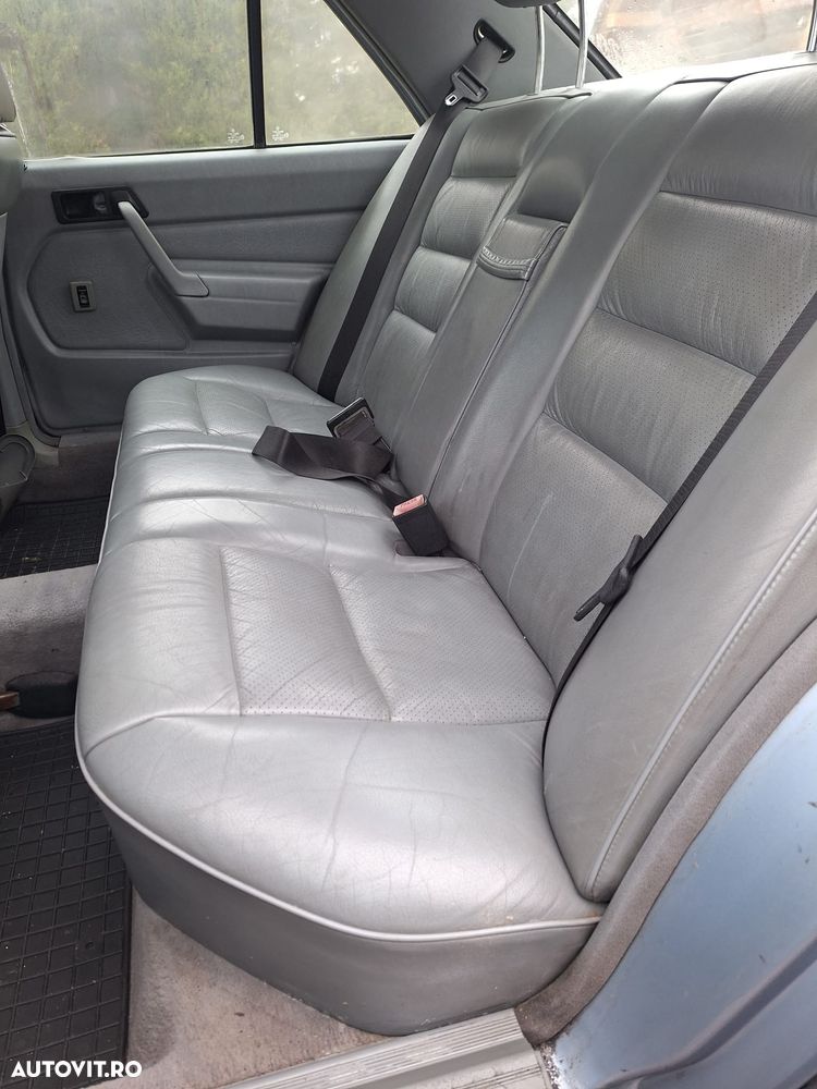 Mercedes-Benz 190 - 14