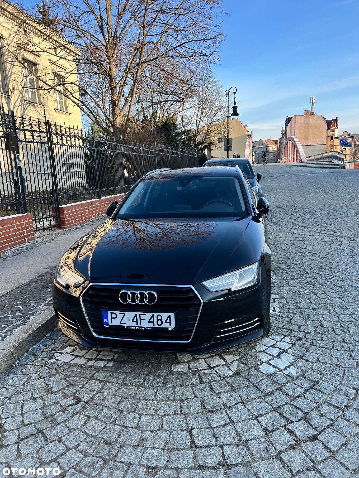 Audi A4 2.0 TDI S tronic - 1