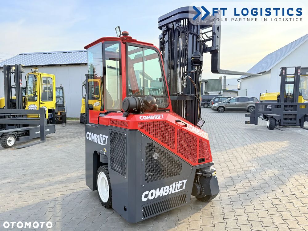 Combilift WÓZEK CZTEROKIERUNKOWY - WIELOKIERUNKOWY | COMBILIFT CB3000 | DIESEL | TRIPLEX 6550MM | WOLNY SKOK | POZYCJONER WIDEŁ | PRZESUW WIDEŁ | STAN IDEALNY | Szeroka oferta wózków czterokierunkowych i bocznych, dopasowanych do różnorodnych potrzeb i zastosowań - 26