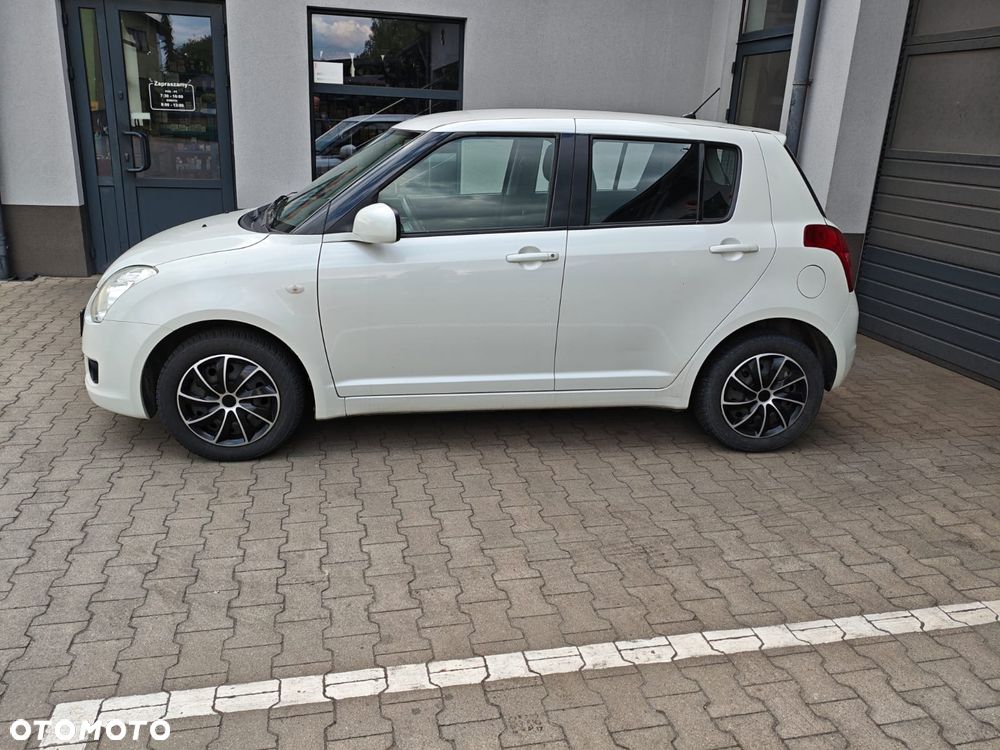 Suzuki Swift 1.3 4x4 Comfort - 9