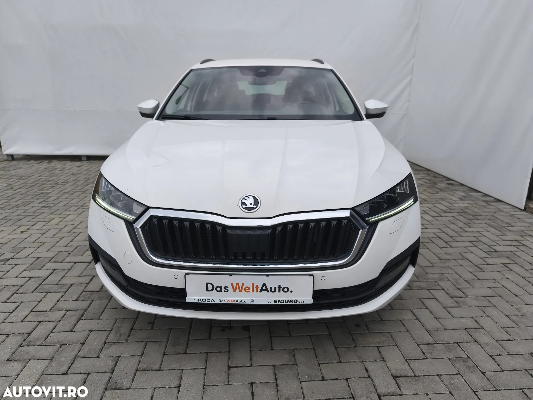 Skoda Octavia 2.0 TDI DSG Ambition - 8