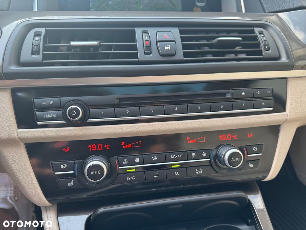 BMW Seria 5 - 29