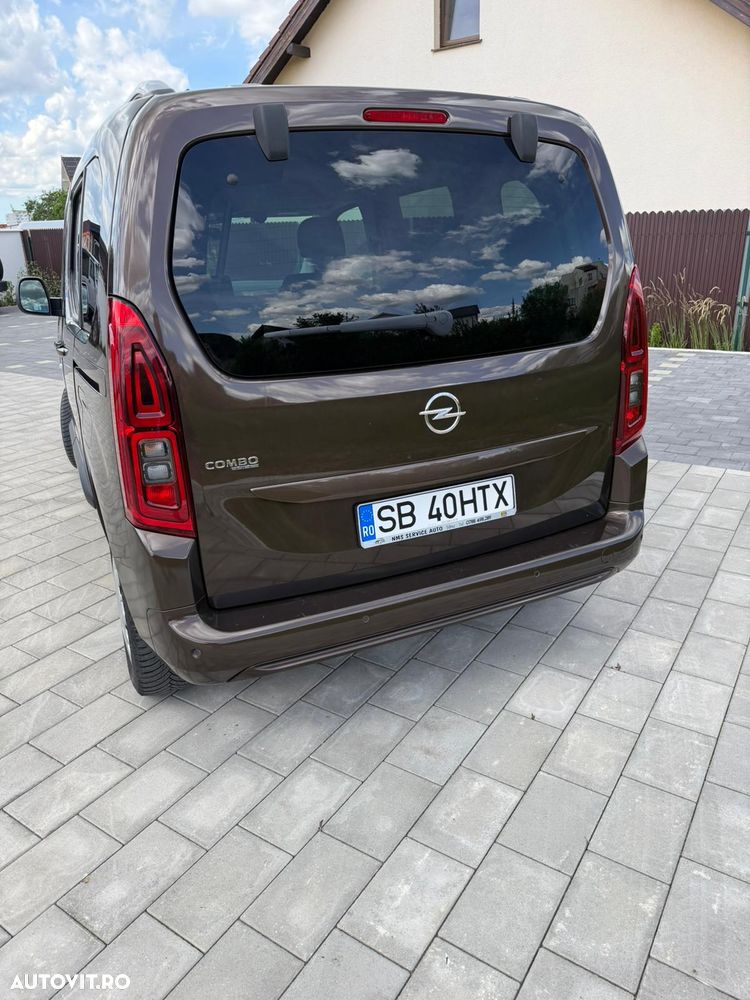 Opel Combo 1.2 L1H1 Start/Stop Elegance - 4