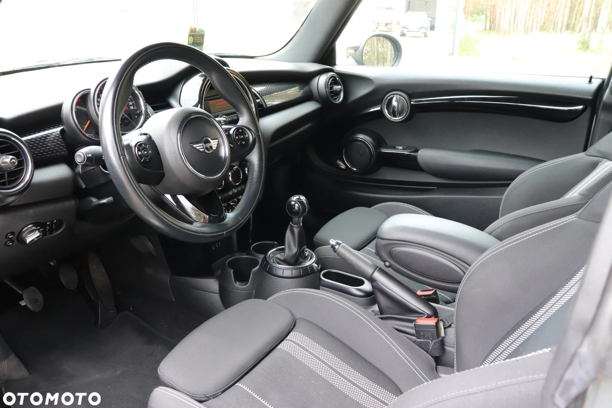 MINI Cooper S Standard - 25