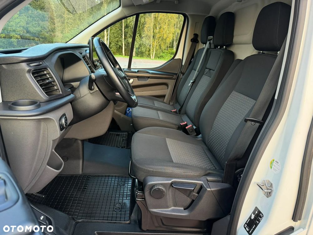 Ford Transit Custom 320 L2H1 - 16